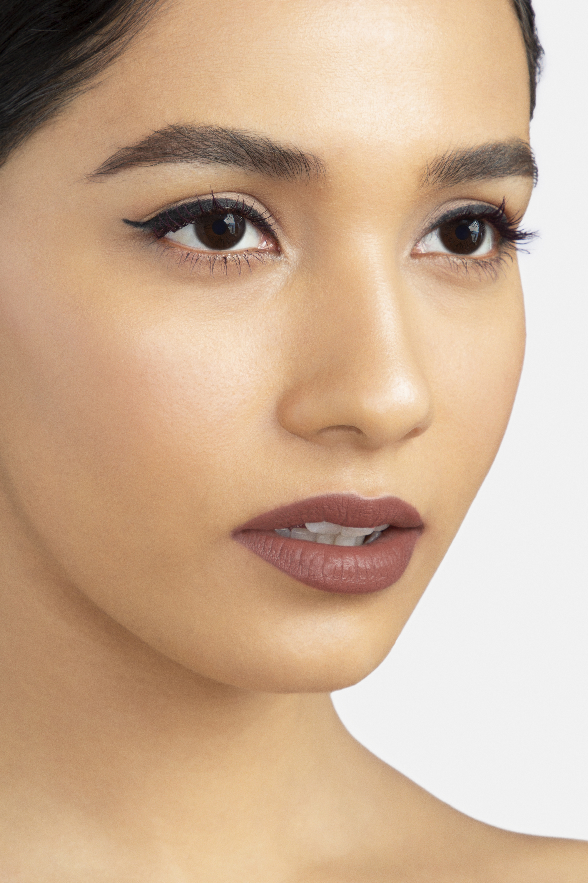 Weightless Matte Finish Lipstick - 2