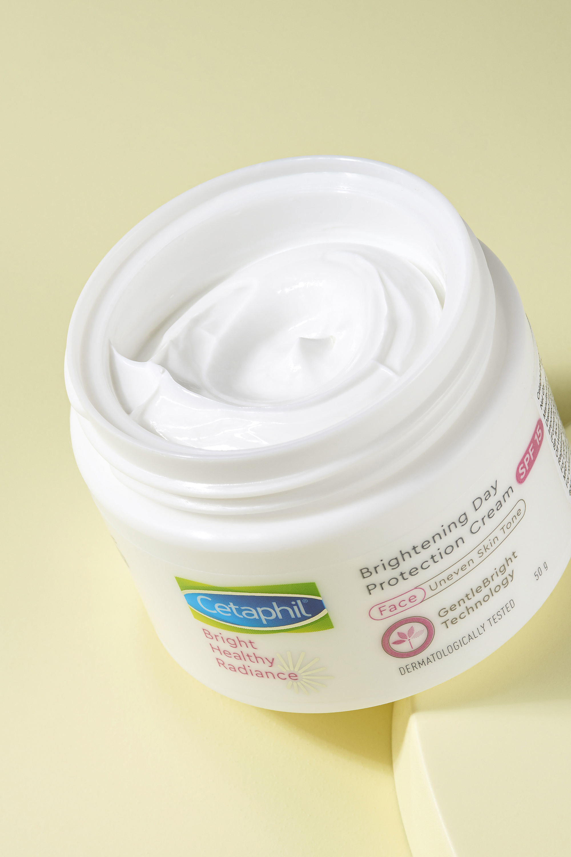 Bright Healthy Radiance Brightening Day Protection Cream SPF 15